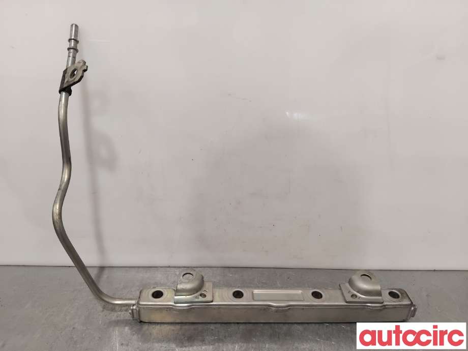 Dyseskinne (fuelrail) til Toyota Avensis 2009-2015 (Type III, Fase 1) (TOYOTA|2381437050|)