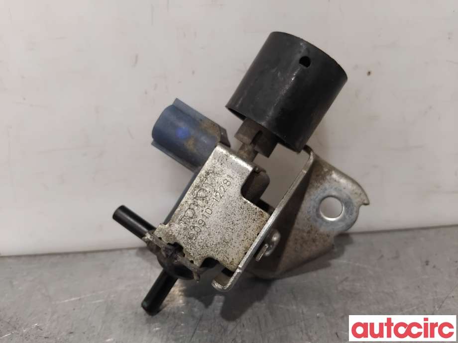 Vakuumventil til Toyota Avensis 2009-2015 (Type III, Fase 1) (TOYOTA|9091012281||90910-12281)