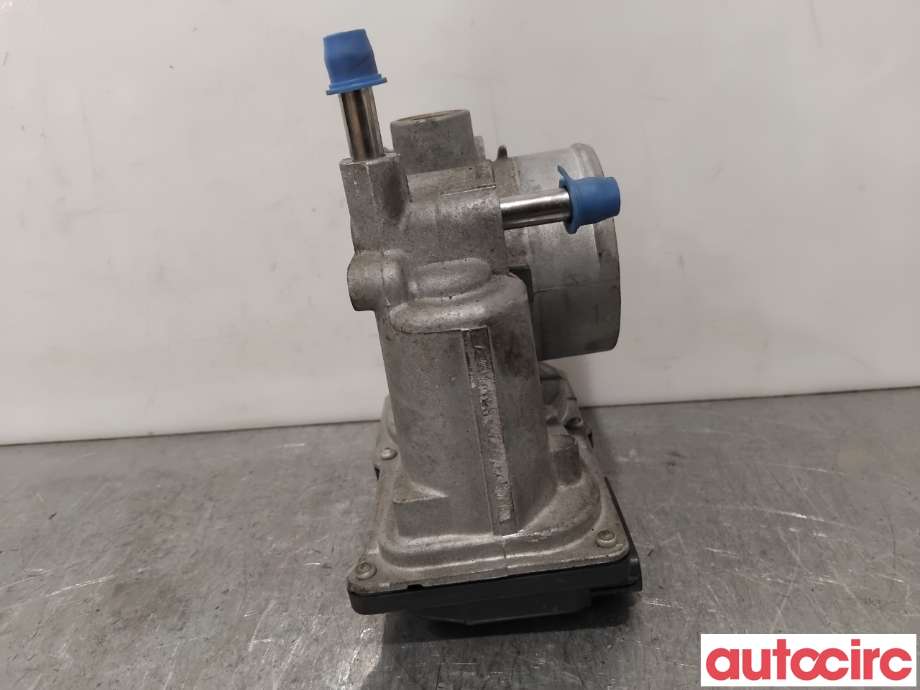 Spjeldhus til Toyota Avensis 2009-2015 (Type III, Fase 1)  (TOYOTA|220300T050||22030-0T050)
