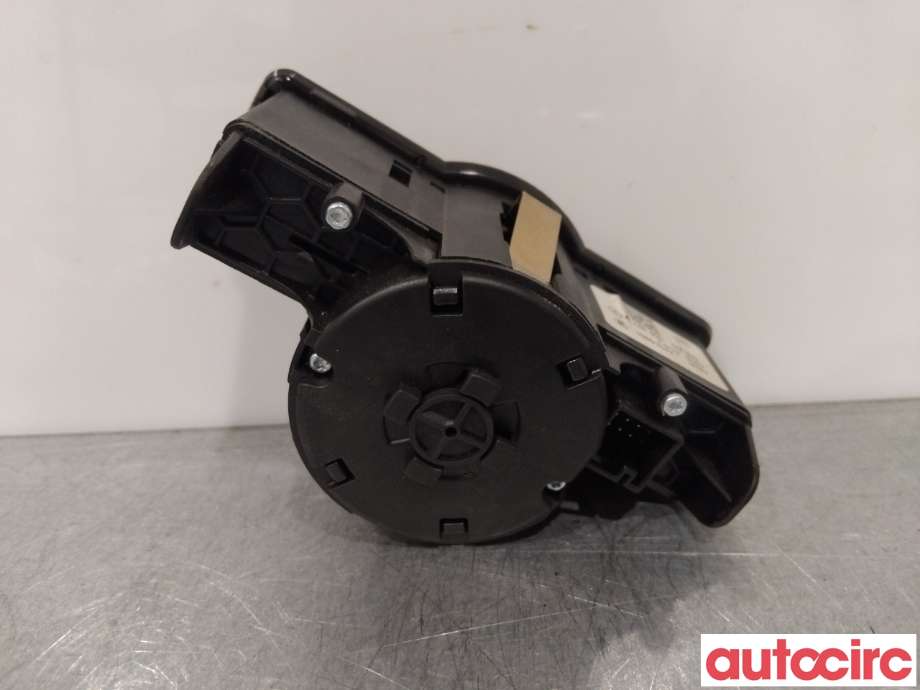 Bryter lys til Mercedes B-Klasse 2011-2018 (W246) (W246) (MERCEDES|A2469050250|)