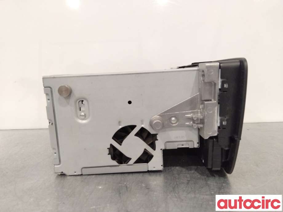 Bilstereo navigasjon til Mercedes B-Klasse 2011-2018 (W246) (W246) (MERCEDES|A2469004819|)