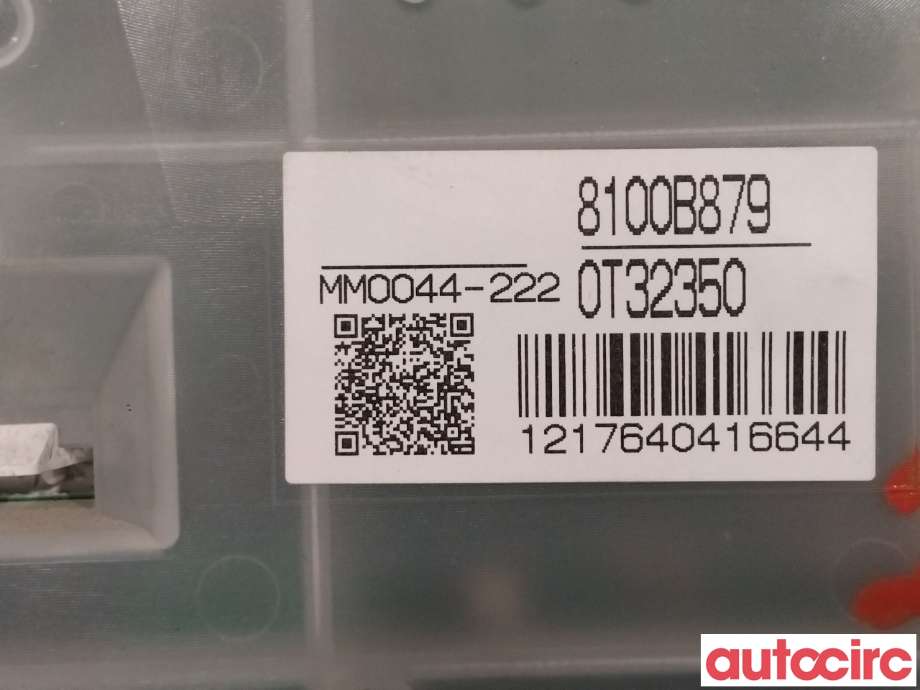 Instrumentpanel til Mitsubishi Pajero 2007-2016 (Type IV, Fase 1)  (MITSUBISHI|8100B879|)