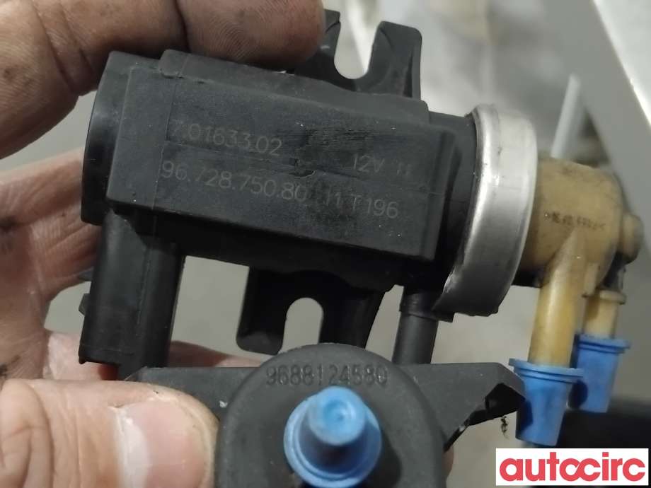 Vakuumventil til Ford Focus 2011-2014 (Type III, Fase 1) (FORD|1741240|70163302|9688124580)
