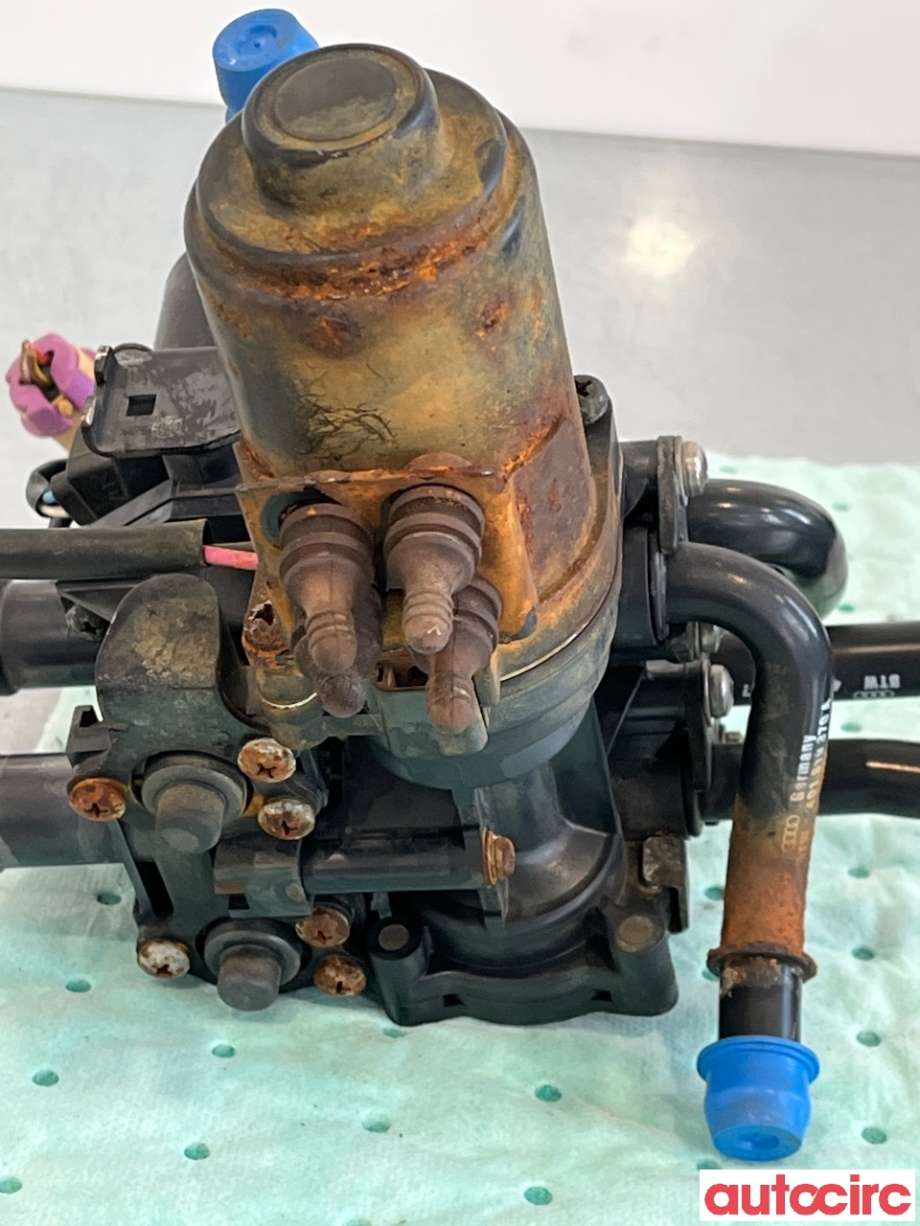 Vannpumpe til Audi A8 1995-2002 (Type I) (AUDI|4D0959617C|4D0959617A)