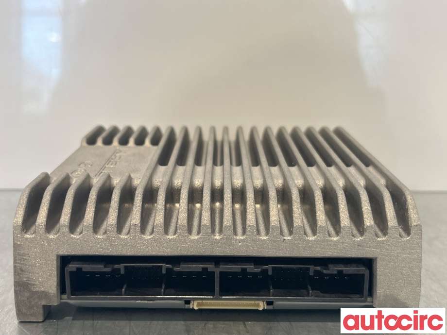 Bilstereo forsterker til Hyundai Kona 2017-2021 (Type I, Fase 1)  (HYUNDAI|96370K4000)