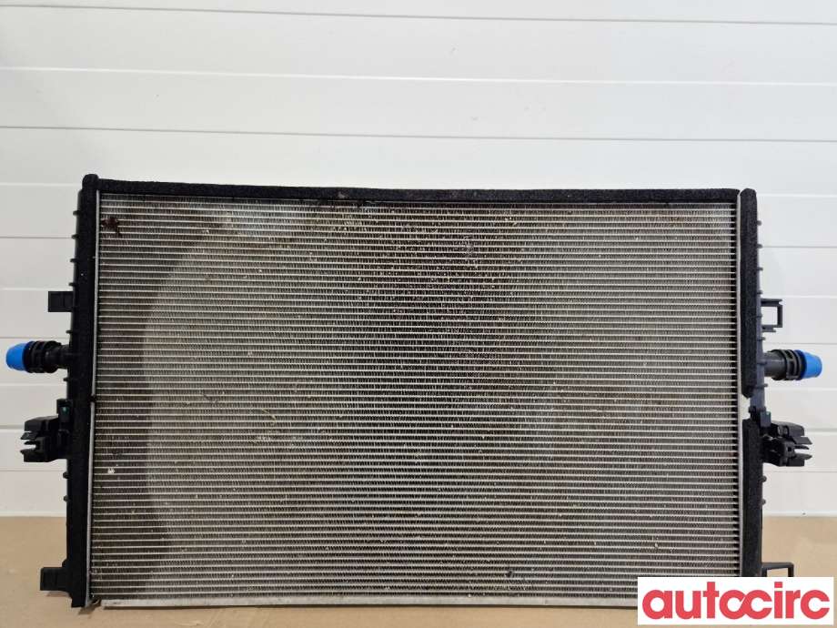 Radiator (automat gir) til Tesla Model Y 2021-2024 (Type I)  (TESLA|1607811-00-D)
