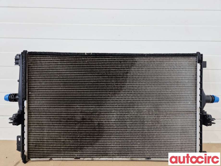 Radiator (automat gir) til Tesla Model 3 2018-2023 (Fase 1)  (TESLA|1494175-00-A|)