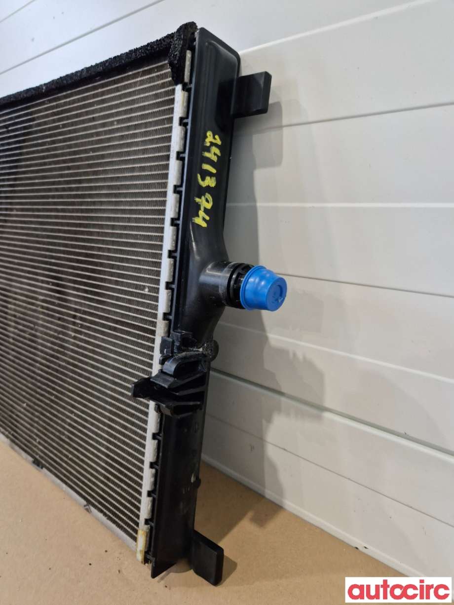 Radiator (automat gir) til Tesla Model 3 2018-2023 (Fase 1)  (TESLA|1494175-00-A|)
