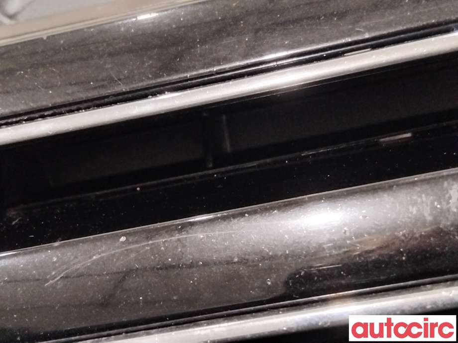 Grill til VW Golf VI 2008-2012  (VOLKSWAGEN|5K0853651AP||5K0853653F)