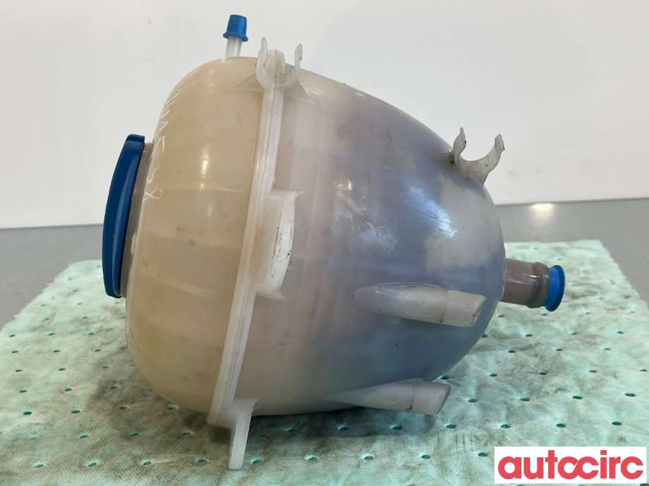 Ekspansjonstank til VW Transporter / Caravelle 2015-2019 (T6) (T6) (VOLKSWAGEN|7E0121407)