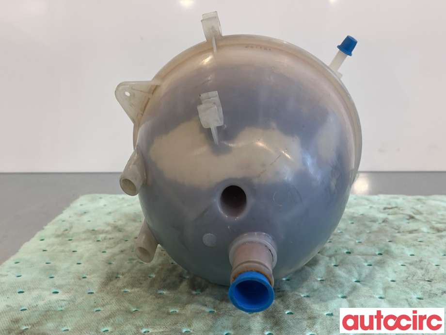 Ekspansjonstank til VW Transporter / Caravelle 2015-2019 (T6) (T6) (VOLKSWAGEN|7E0121407)