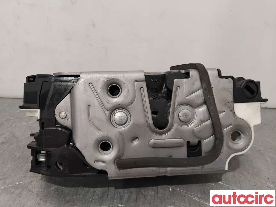 Låsekasse høyre foran til VW Transporter / Caravelle 2019-->> (T6.1) (T6.1) (VOLKSWAGEN|7L1837016B||7L1837016F)