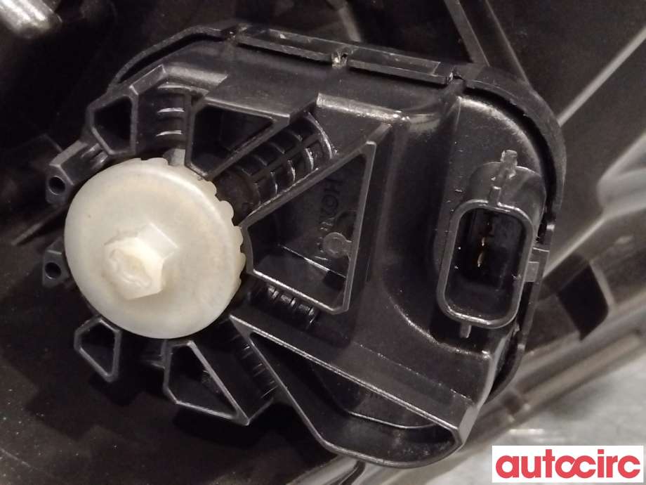 Frontlykt høyre halogen til Nissan Leaf 2011-2017 (Type I)  (NISSAN|260103NL5A|)
