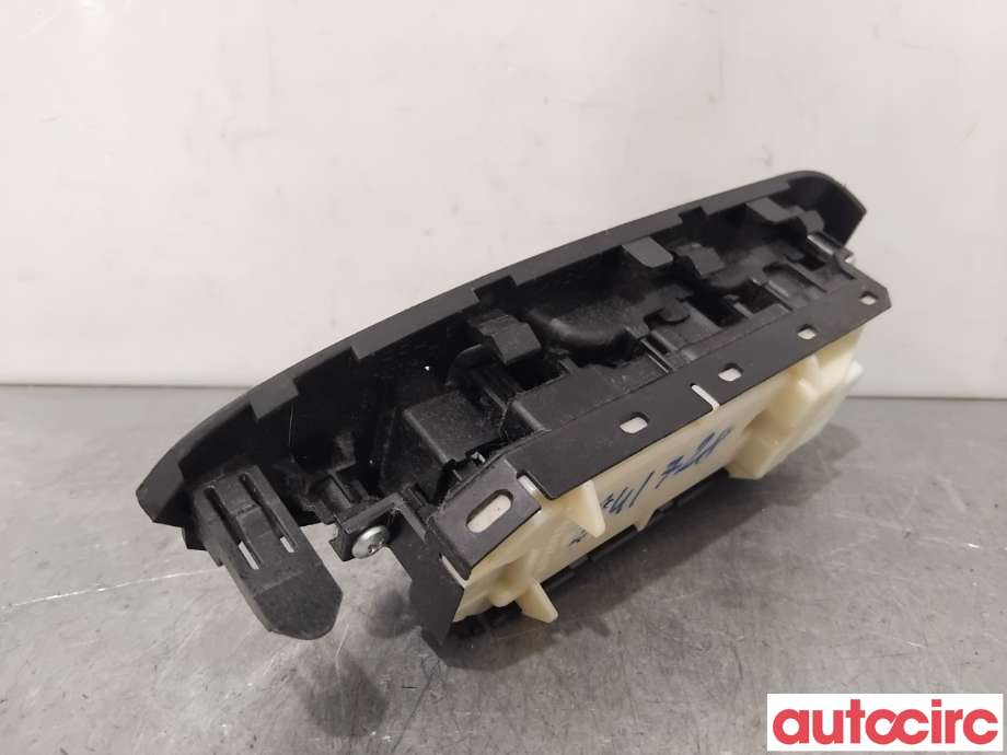 Bryter ruteheis til Toyota Prius +7 2012-2020 (Type III) (stasjonsvogn) (stasjonsvogn) (TOYOTA|8404033100||84040-33100)