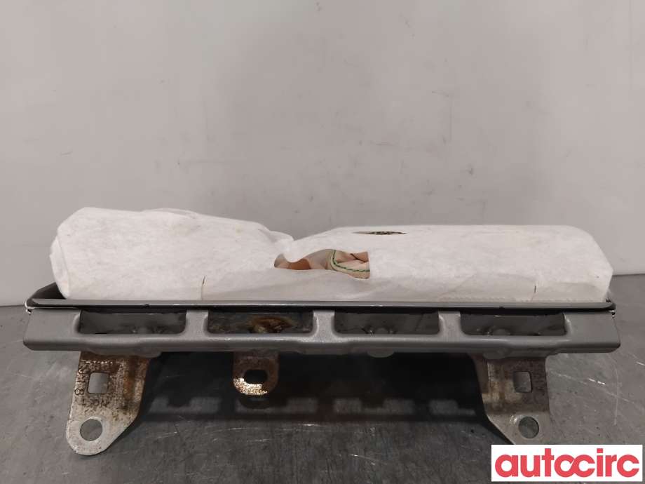 Airbag kne til Toyota Prius +7 2012-2020 (Type III) (stasjonsvogn) (stasjonsvogn) (TOYOTA|7390047020C0|)