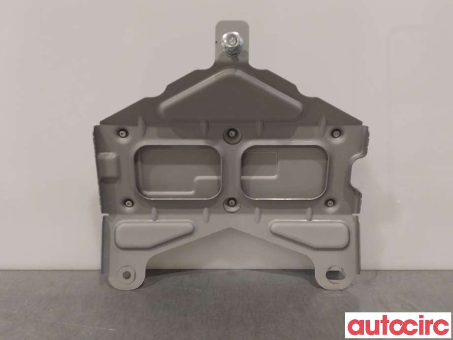 Antenne forsterker til Tesla Model Y 2021-2024 (Type I)  (TESLA|1527973-00-D)