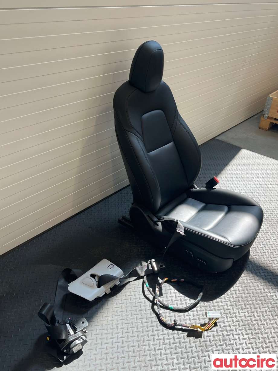 Sete foran høyre til Tesla Model 3 2018-2023 (Fase 1) (TESLA|1456943-S1-D)