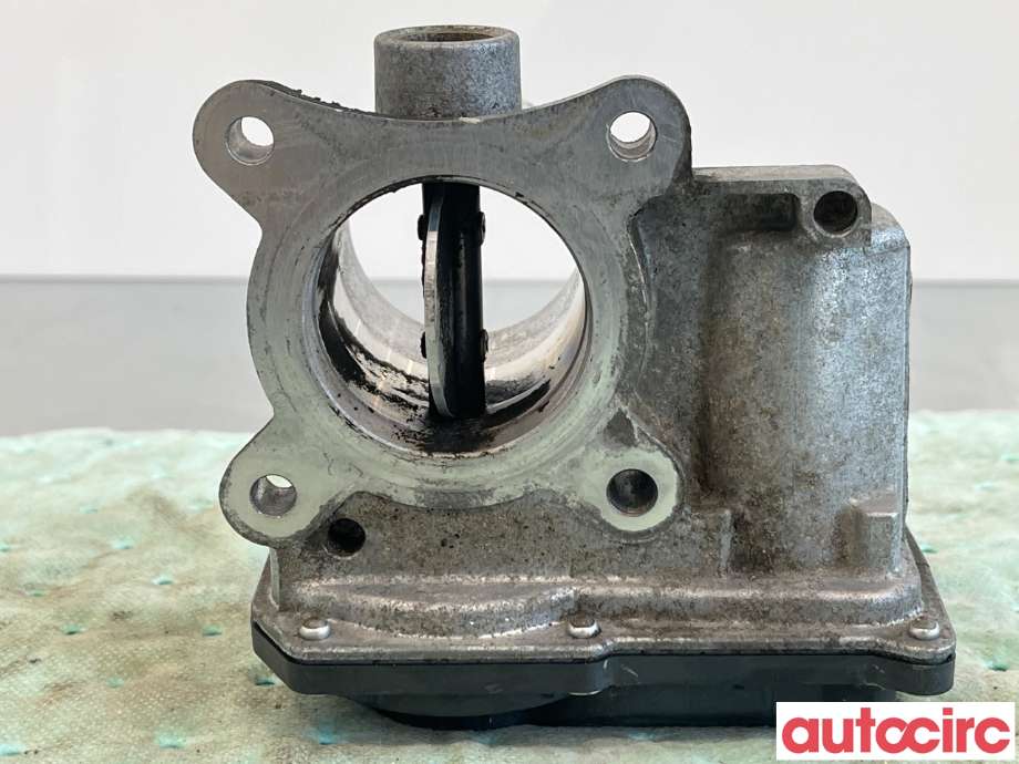 Spjeldhus til Toyota Corolla 2007-2013  (TOYOTA|261000N030||26100-0N030)