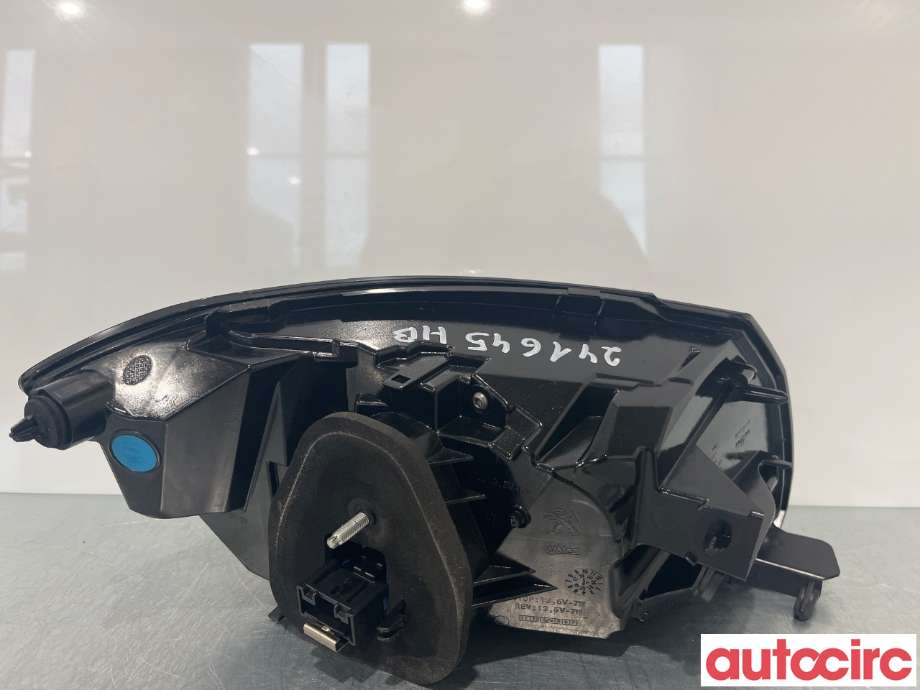 Baklykt høyre til Peugeot 208 2019-->> (Type II)  (PEUGEOT|9823216680)
