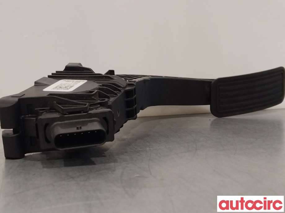 Pedal gass til Tesla Model Y 2021-2024 (Type I) (TESLA|1188695-50-A|6PV014021-10|)
