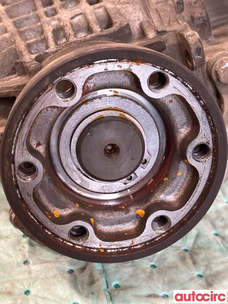 Girkasse 4WD fordelingskasse til VW Transporter / Caravelle 2009-2015 (Fase 2) (T5) (T5) (VOLKSWAGEN|09N409053D)