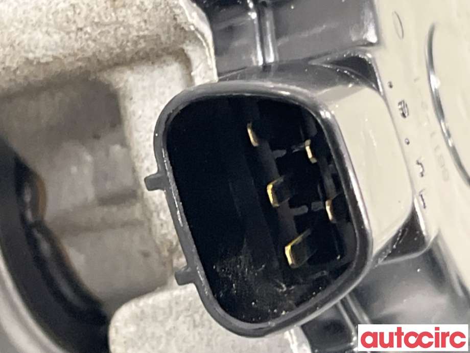Viskermotor frontrute til Mitsubishi Lancer 2008-2017  (MITSUBISHI|8250A170|)