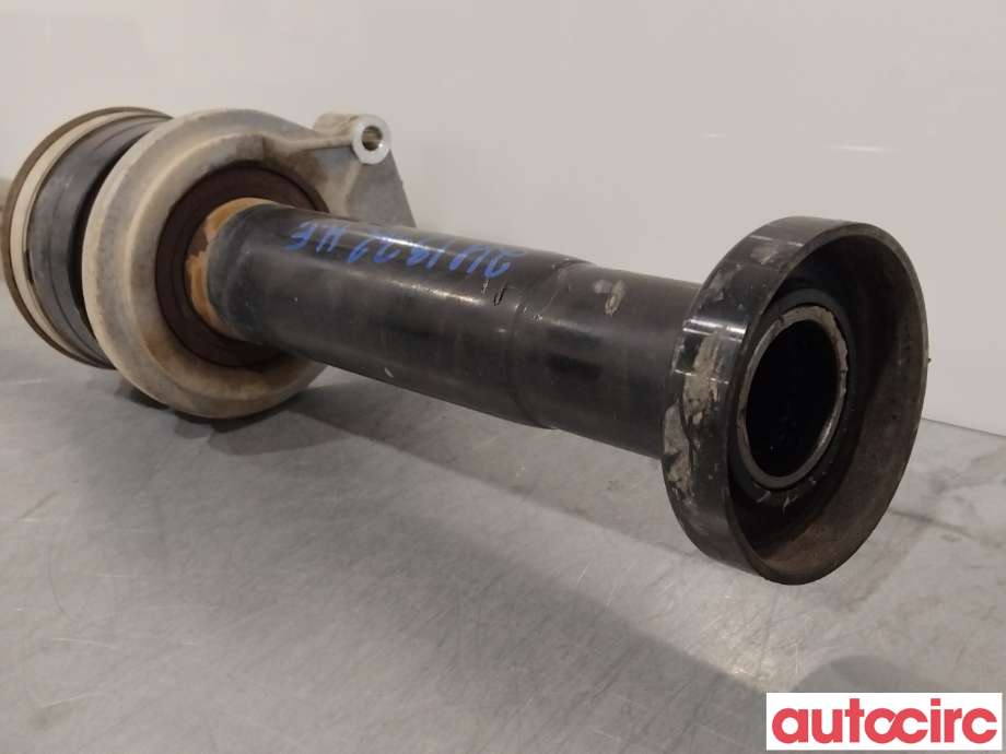 Drivaksel høyre foran til VW Transporter / Caravelle 2015-2019 (T6) (T6) (VOLKSWAGEN|7LA407456X|7E0407761K|7LA407272B)