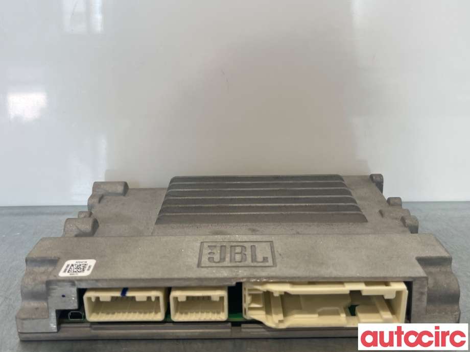 Bilstereo forsterker til Toyota RAV4 2019-->> (Type V)  (TOYOTA|8628042060)