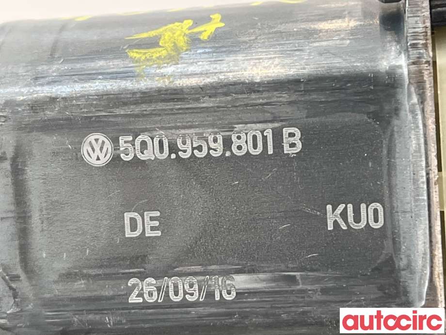 Ruteheis høyre foran til Audi A3 2016-2020 (Type III, Fase 2)  (AUDI|5Q0959801B|0130822717)