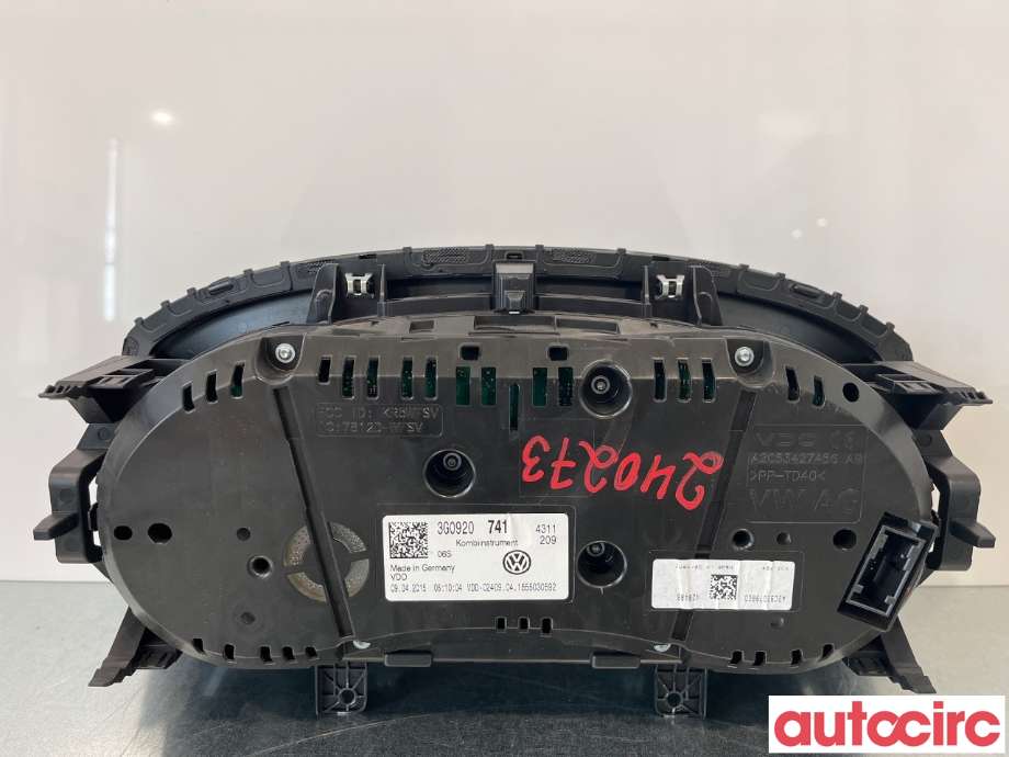 Instrumentpanel til VW Passat 2015-2019 (Fase 1) (B8) (B8) (VOLKSWAGEN|3G0920741)