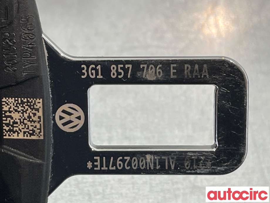 Sikkerhetsbelte foran høyre til VW Passat 2015-2019 (Fase 1) (B8) (B8) (VOLKSWAGEN|3G1857706E)