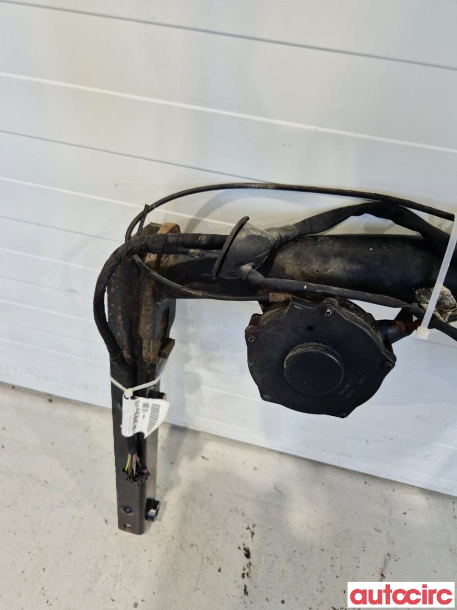 Hengerfeste til Audi A6 2014-2018 (Type IV, Fase 2) (C7) (C7) (AUDI|NO NR||4G0800491R)
