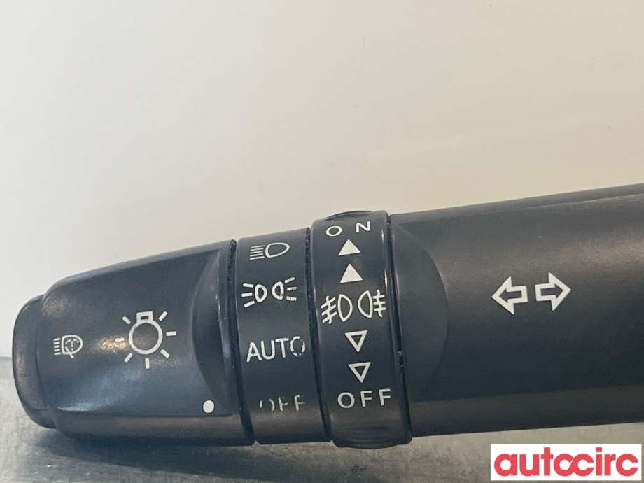 Bryter blink til Mitsubishi Outlander 2007-2010 (Type II, Fase 1)  (MITSUBISHI|8614A060)