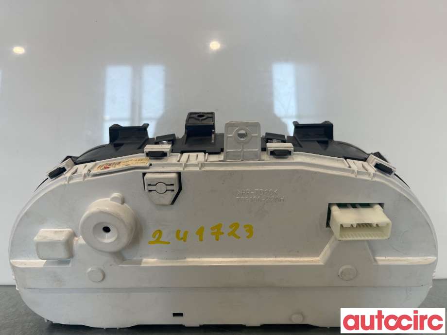 Instrumentpanel til Mitsubishi Outlander 2007-2010 (Type II, Fase 1)  (MITSUBISHI|8100A115|507-920H)