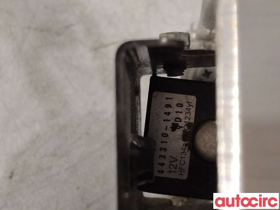 Diverse deler til Toyota RAV4 2019-->> (Type V)  (TOYOTA|8869042110|443310-1491|)
