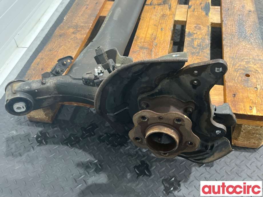 Bakaksel til Nissan Qashqai 2014-2021 (Type II)  (NISSAN|555014EA0A|)