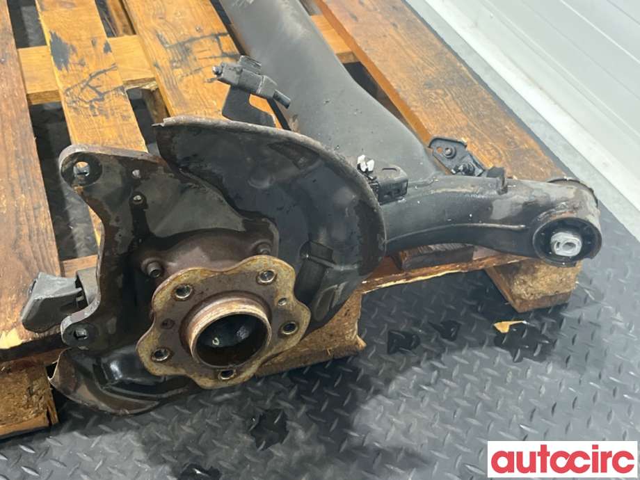 Bakaksel til Nissan Qashqai 2014-2021 (Type II)  (NISSAN|555014EA0A|)
