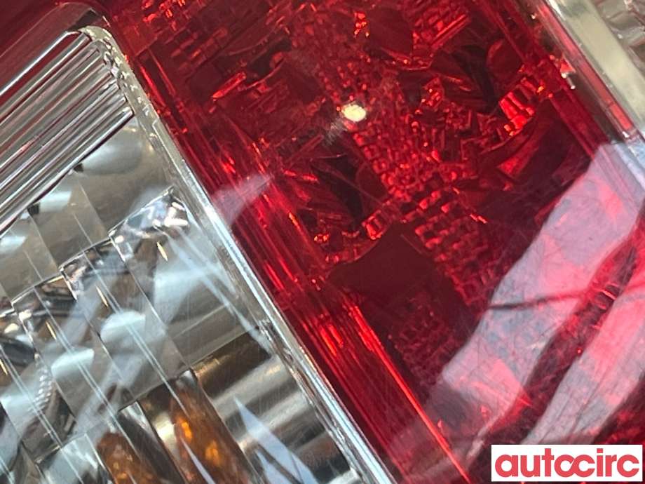 Baklykt høyre til Toyota RAV4 2009-2013 (Type III, Fase 2)  (TOYOTA|8155142120)