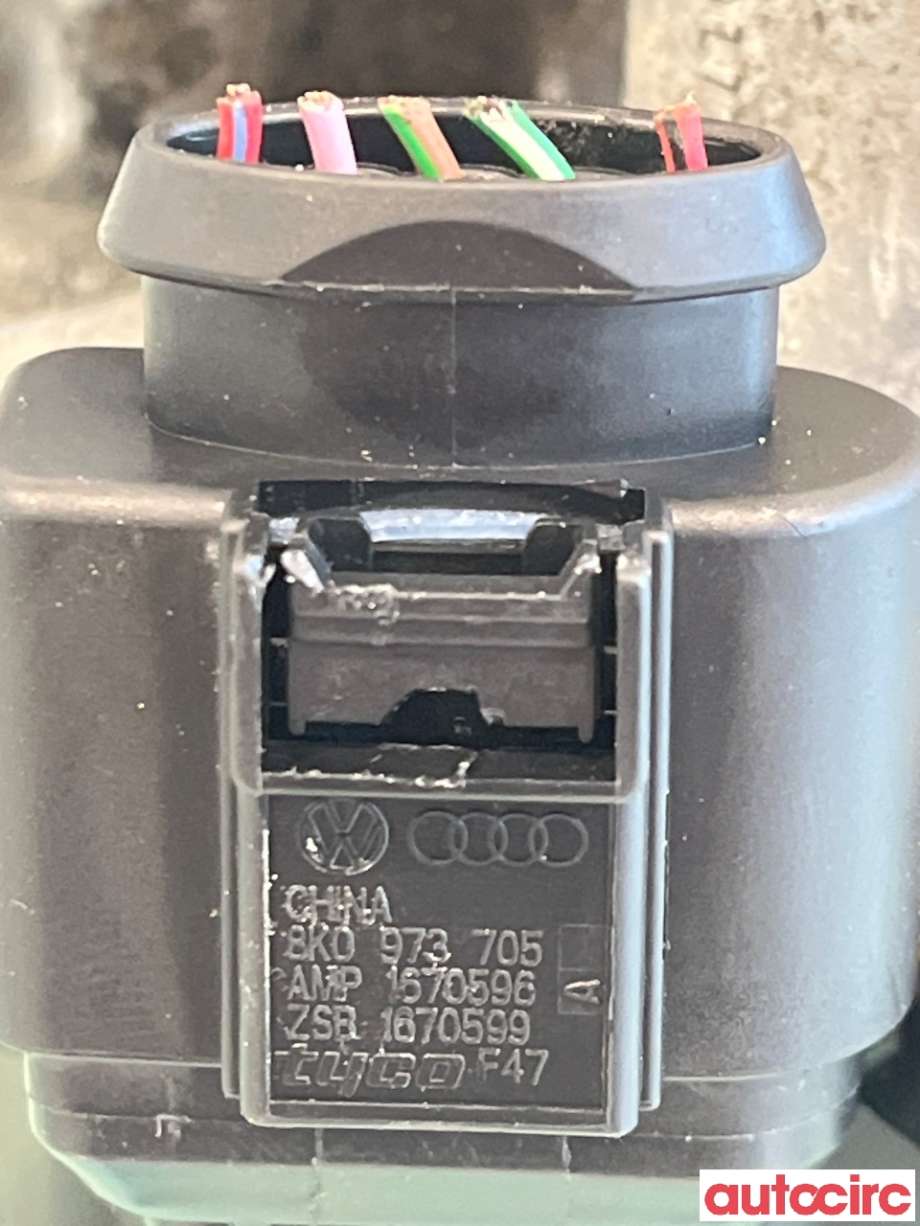Spjeldhus til Audi A4, Allroad 2009-2016 (Type I) (B8) (B8) (AUDI|03L128063AF|A2C53337753|03L128063D)