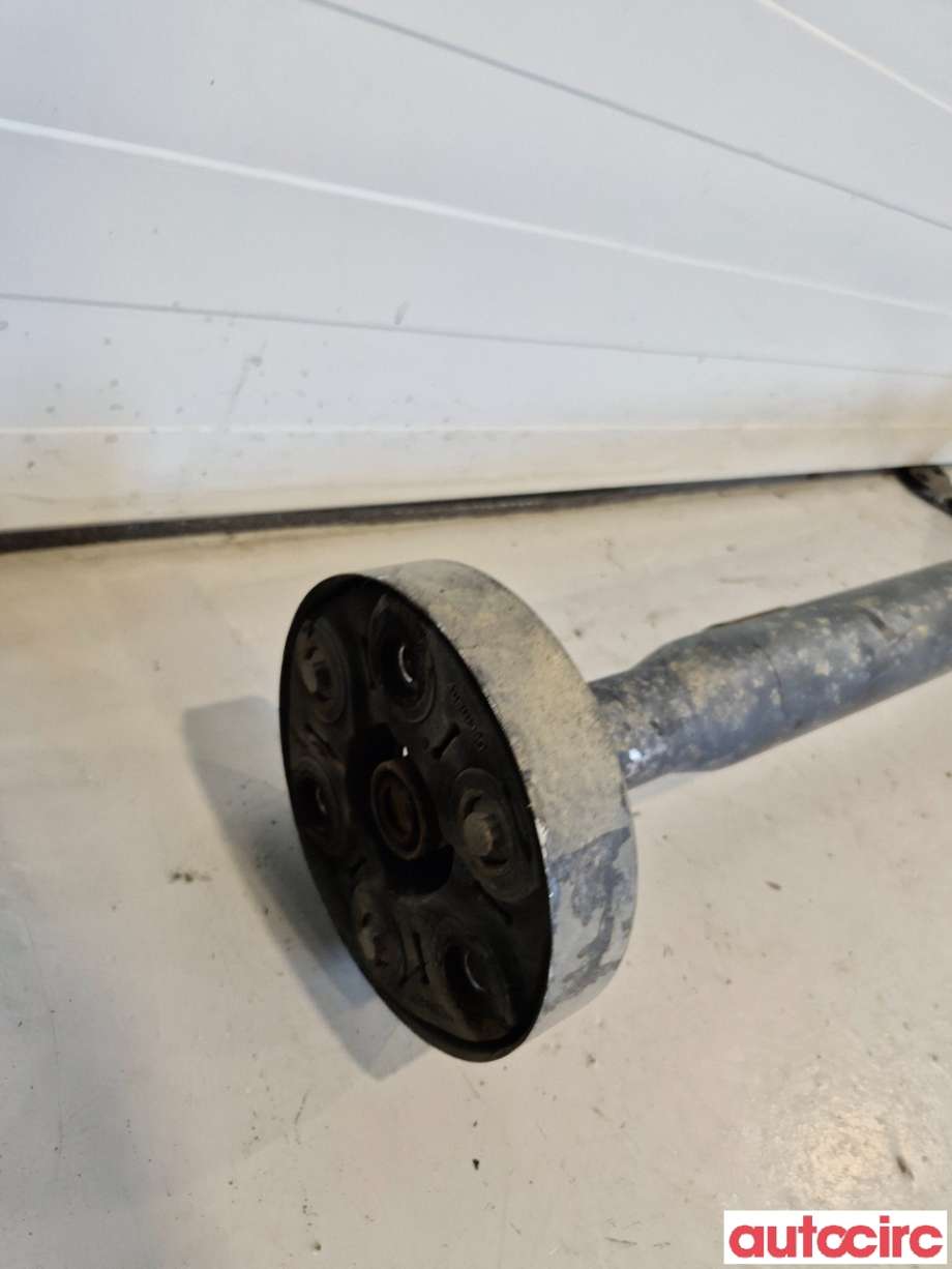 Mellomaksel til VW Passat 2011-2015 (B7) (B7) (VOLKSWAGEN|3C0521101AG|)
