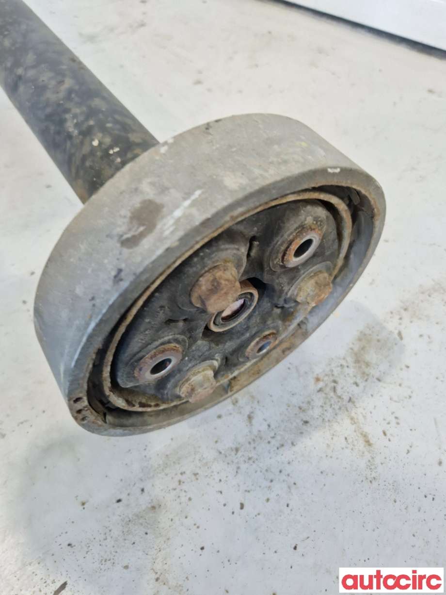 Mellomaksel til VW Passat 2011-2015 (B7) (B7) (VOLKSWAGEN|3C0521101AG|)