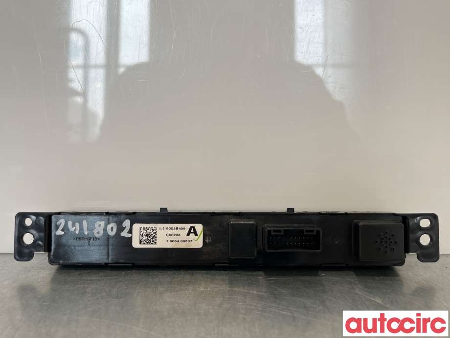 Bryter nødblink til Mitsubishi Outlander 2012-2015 (Type III, Fase 1)  (MITSUBISHI|8002B409|)