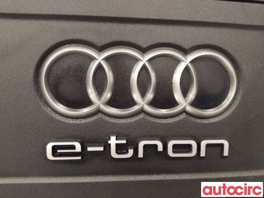 Motordeksel over motor til Audi A3 2016-2020 (Type III, Fase 2) (AUDI|04E103925C|)