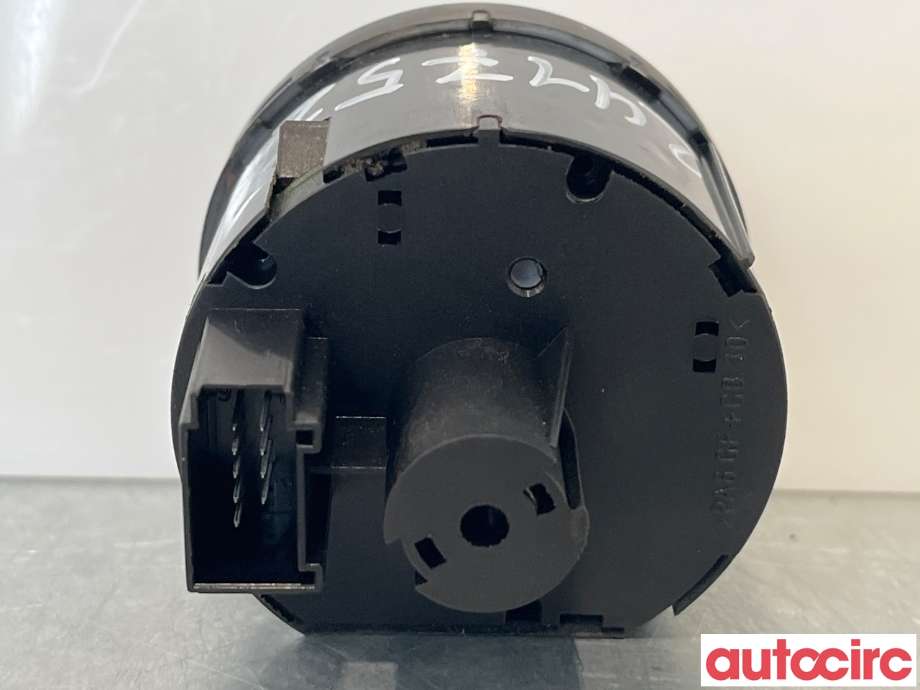 Bryter lys til VW Golf VI 2008-2012  (VOLKSWAGEN|1K0941431BB)