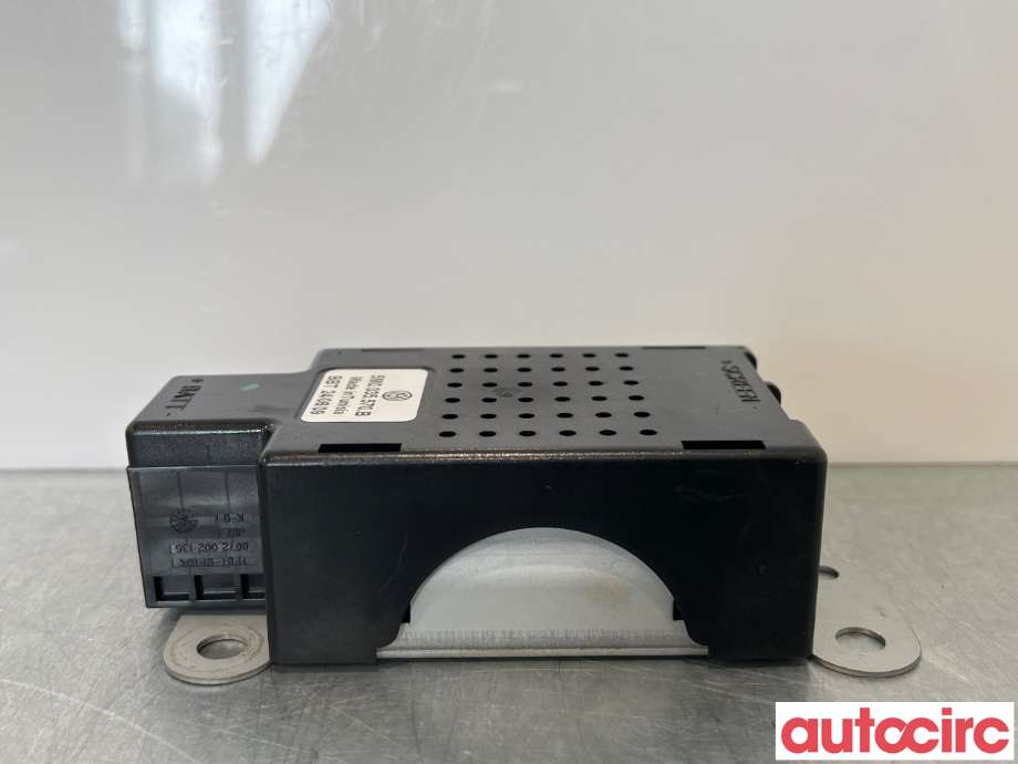 Antenne forsterker til VW Golf VI 2008-2012  (VOLKSWAGEN|5M0035570B)