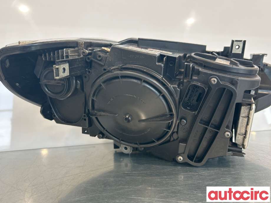 Frontlykt høyre halogen til BMW 4-Serie 2013-2020 (F32/F33/F36) (F32/F33/F36) (BMW|63117377844|7410785-03)