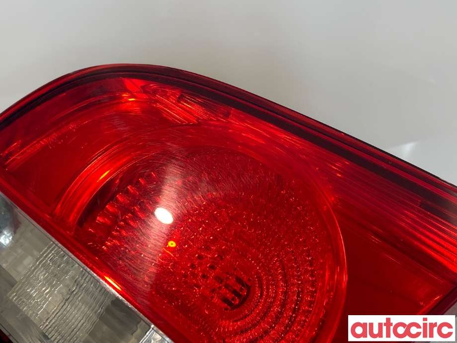 Baklykt høyre indre til VW Golf VI 2008-2012  (VOLKSWAGEN|5K0945094AB|5K0945094F|)
