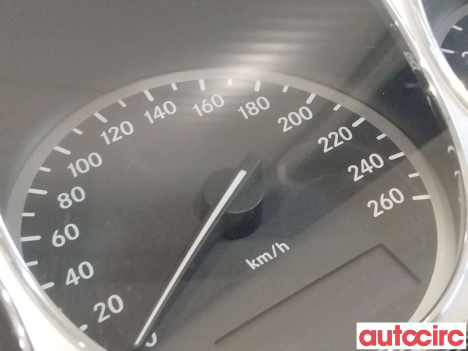 Instrumentpanel til Mercedes GLK 2008-2015 (X204) (X204) (MERCEDES|A2049001805|A2049001009)