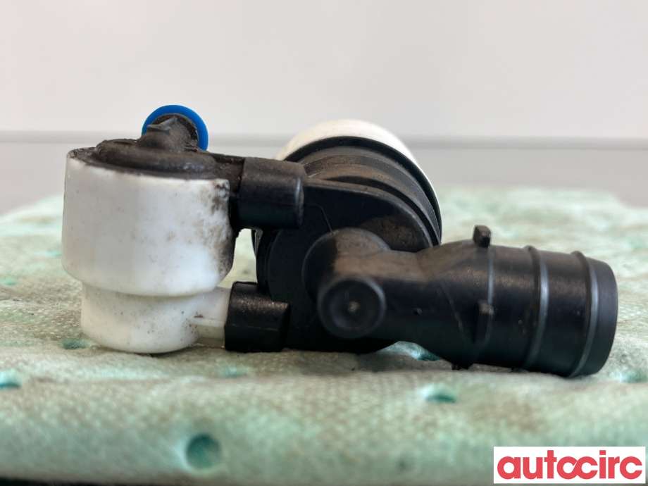 Spylerpumpe foran til Volvo V60 2010-2013 (Type I, Fase 1)  (VOLVO|31253220||AV61-17K624-AA)