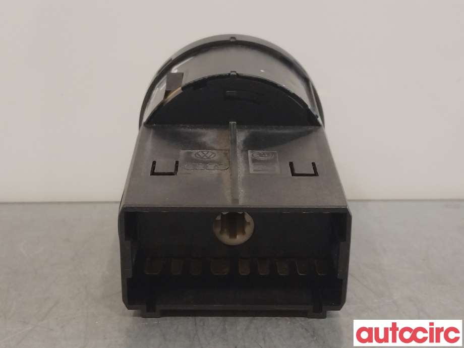 Bryter lys til VW Transporter / Caravelle 2009-2015 (Fase 2) (T5) (T5) (VOLKSWAGEN|1K0941431BB|6Q0941531M)